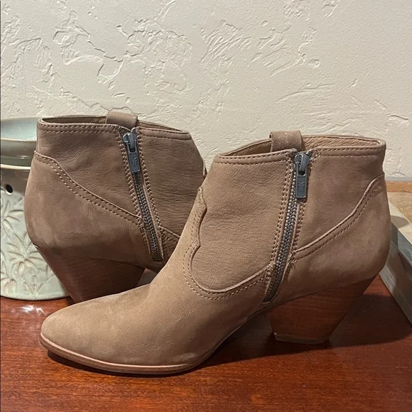 Frye Reina Western Ankle Booties Ash Tan - Picture 5 of 10